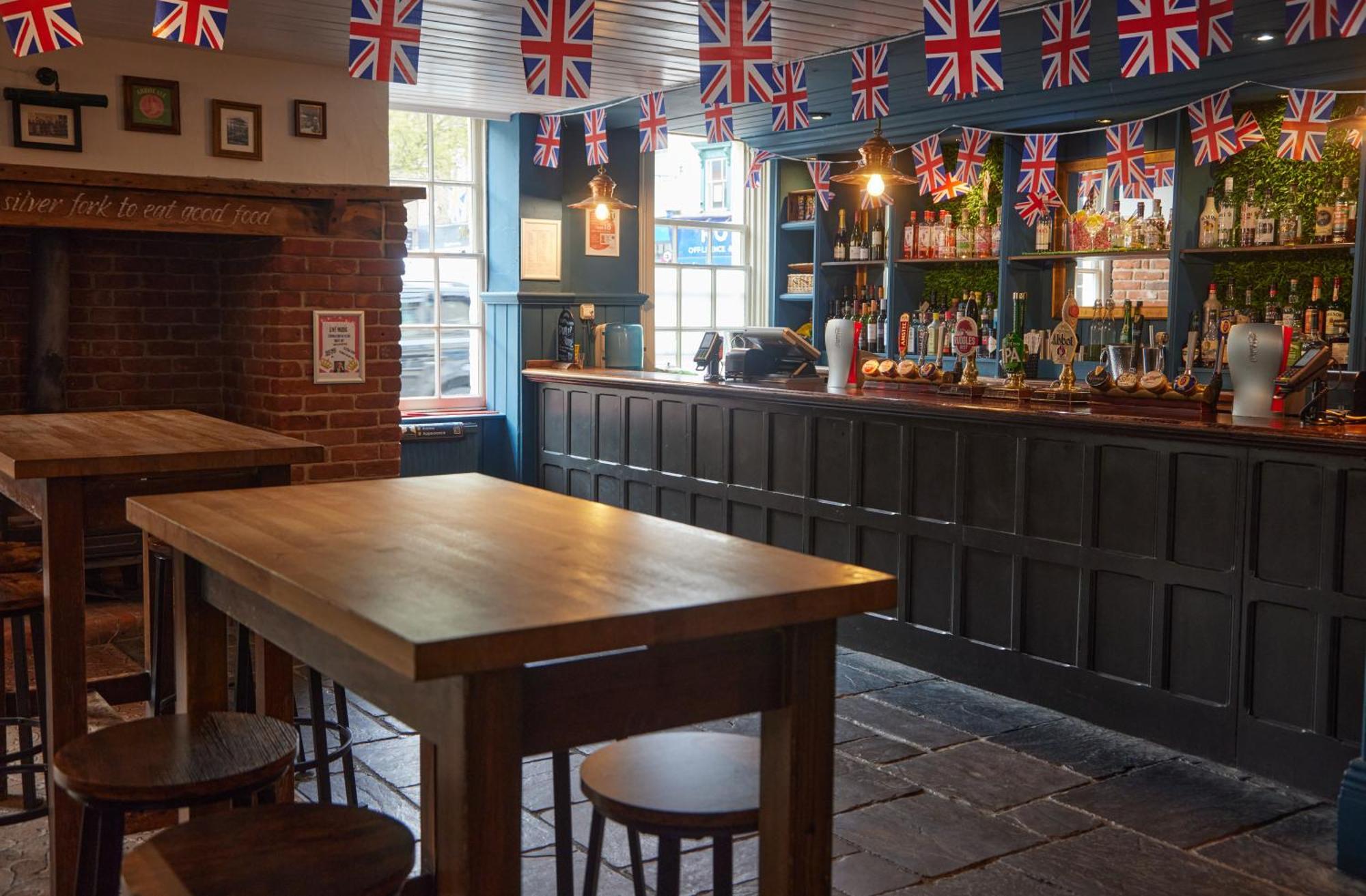 White Hart Hotel By Greene King Inns Braintree Extérieur photo