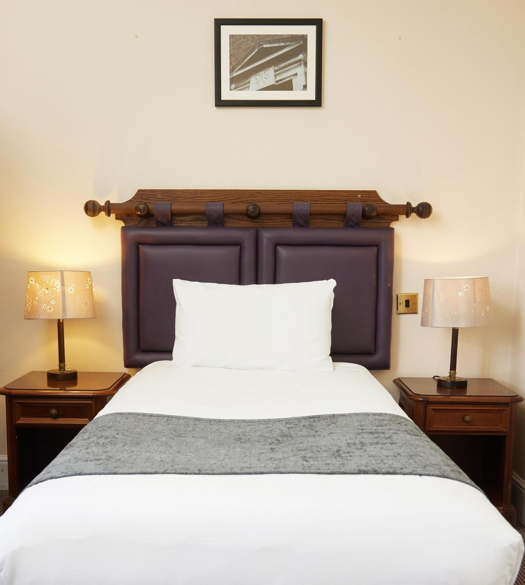 White Hart Hotel By Greene King Inns Braintree Extérieur photo