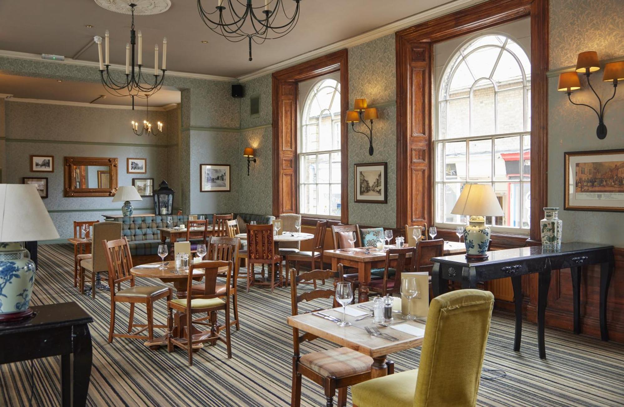 White Hart Hotel By Greene King Inns Braintree Extérieur photo