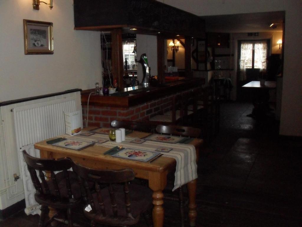 White Hart Hotel By Greene King Inns Braintree Extérieur photo