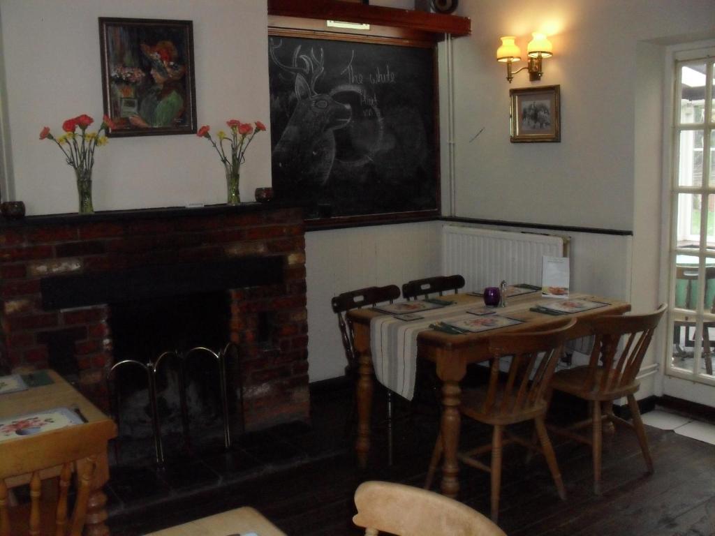 White Hart Hotel By Greene King Inns Braintree Extérieur photo