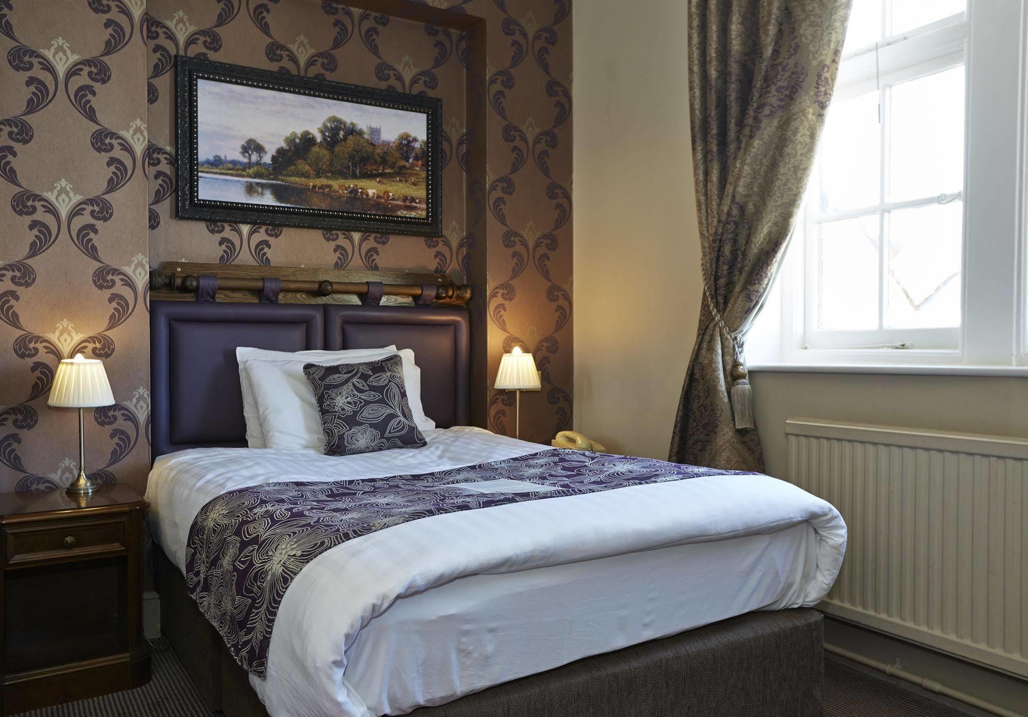 White Hart Hotel By Greene King Inns Braintree Extérieur photo